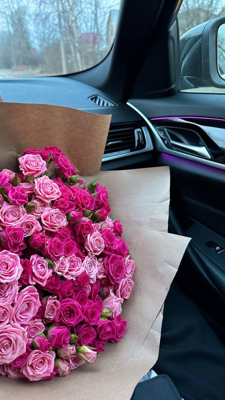 ValleyRippleTone workshop space where corporate flower arrangements are designed and prepared for business delivery